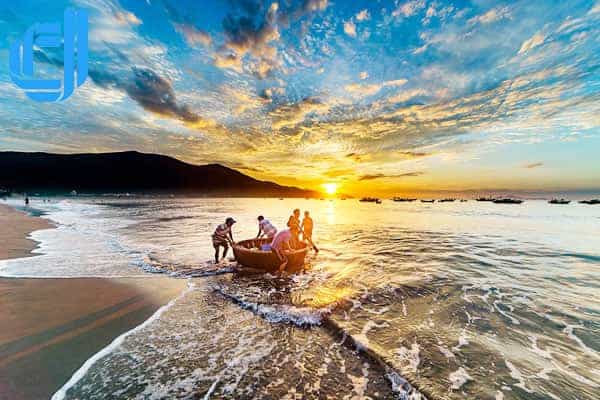 những địa danh du lịch đà nẵng nổi tiếng bãi biển mỹ khê