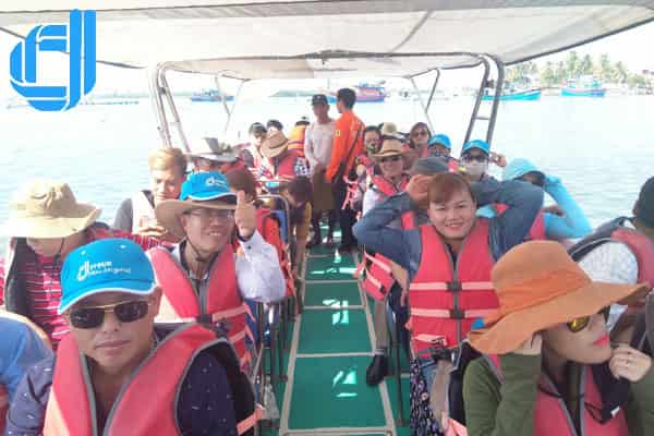 tour du lịch đà nẵng cù lao chàm kết hợp team building giá rẻ
